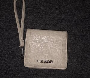 Steve Madden Cream Wristlet Wallet